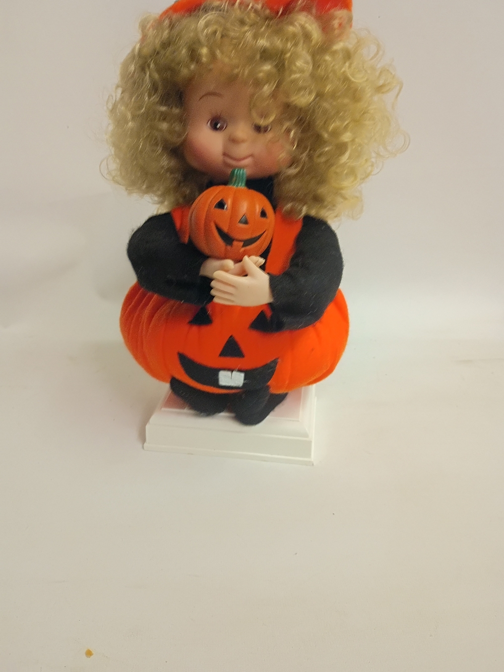 Santa's Animated Halloween Girl